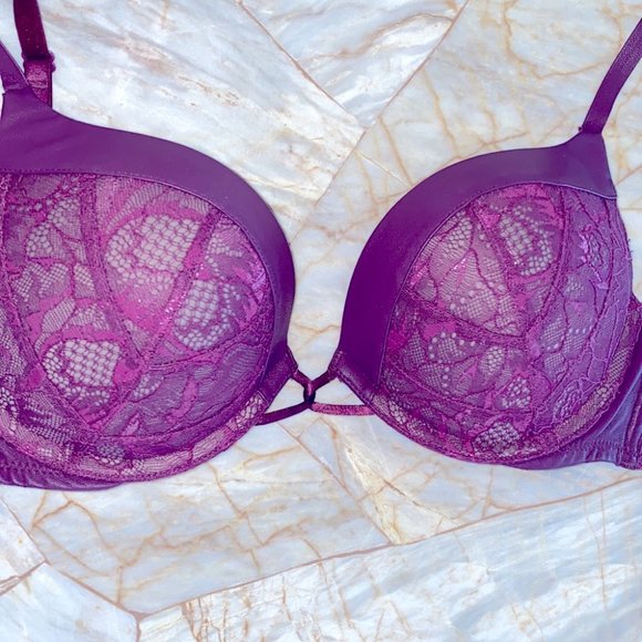 2 Pc Bombshell Set: 32C Bra and Small Panty Faux Leather Purple Red Lace RARE - Picture 4 of 14